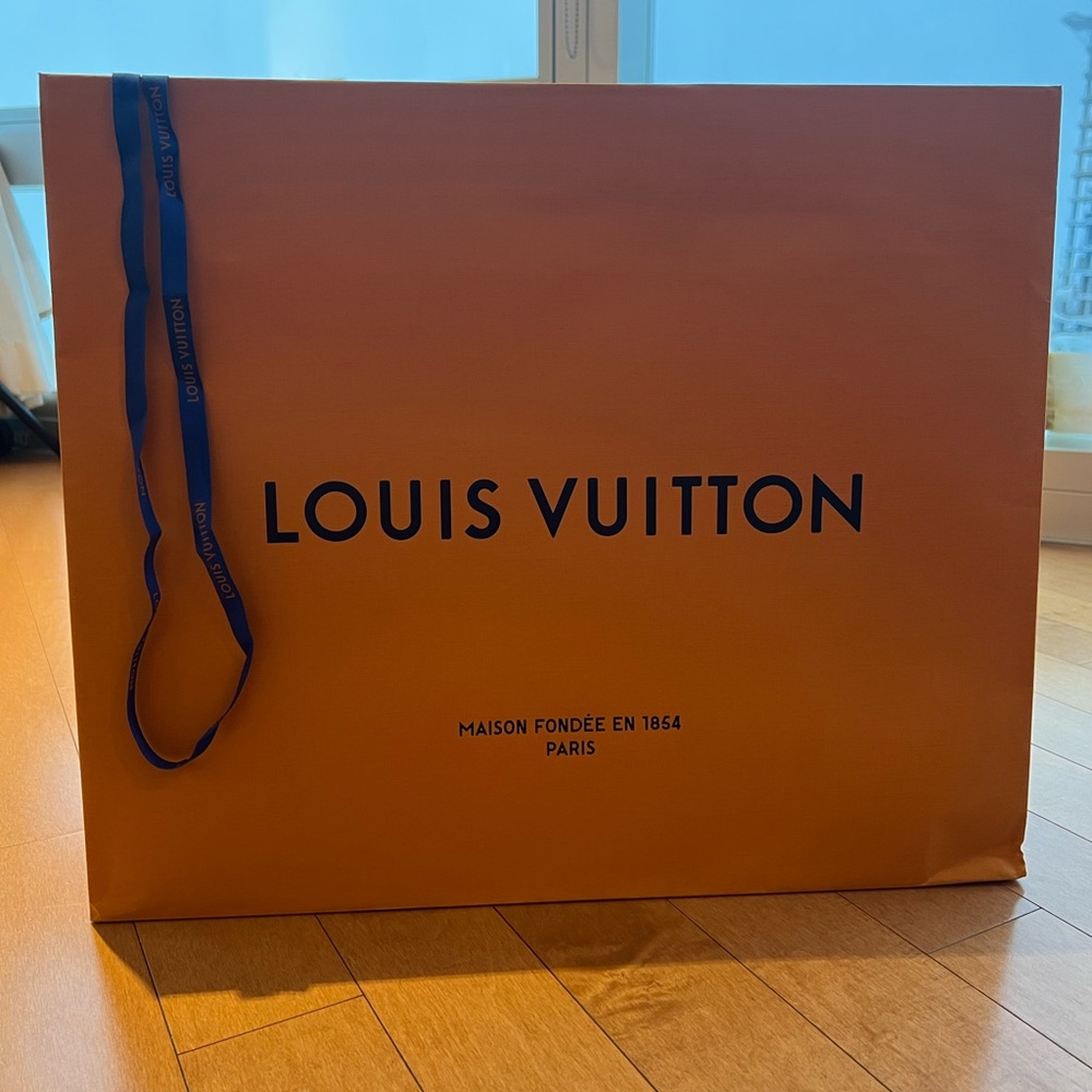 Authentic large Louis Vuitton Shopping bag, card and ribbon.